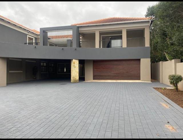 6 BEDROOM HOUSE FOR SALE IN MIDSTREAM ESTATE